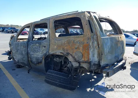 2007 GMC Yukon Commercial Fleet из США, поврежденный, VIN 1GKFC13097R217480